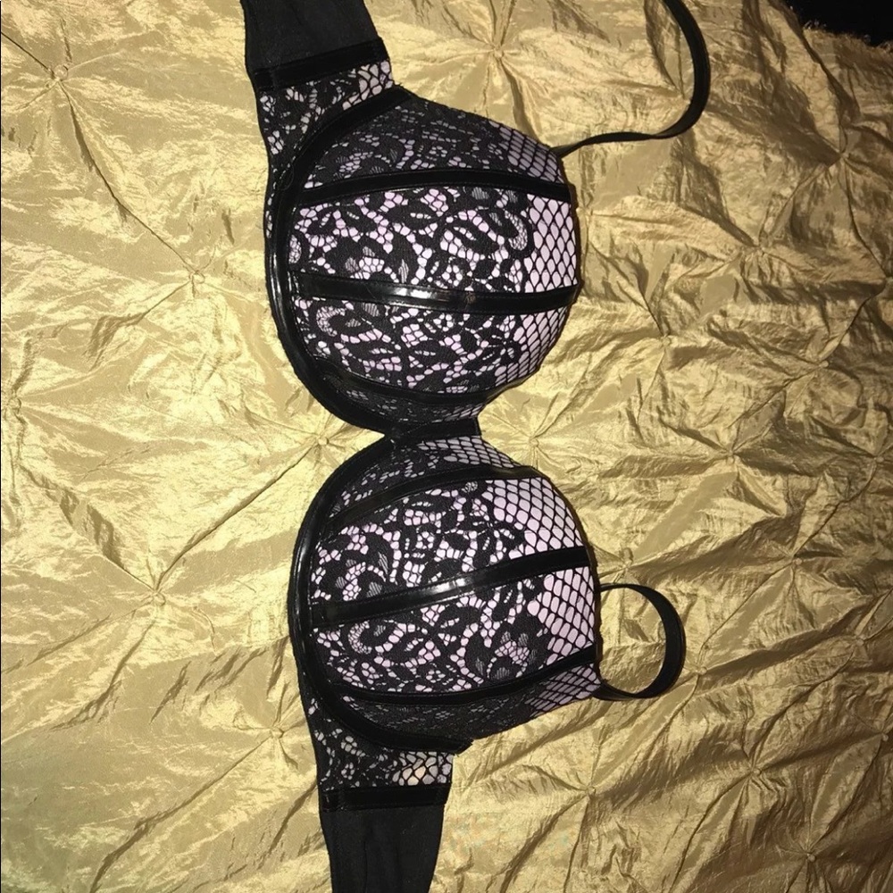 Victoria’s Secret bra 34D!
